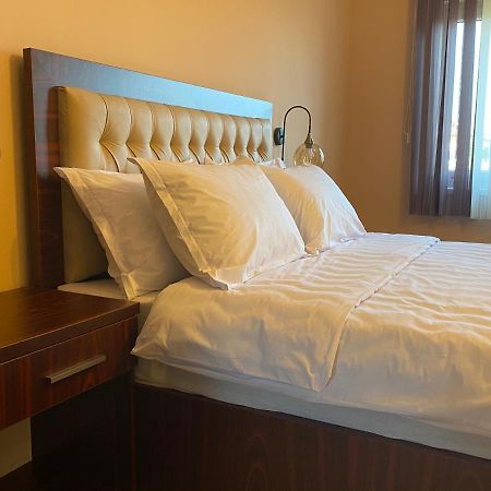Hotel Kolonja'S Debar Dış mekan fotoğraf