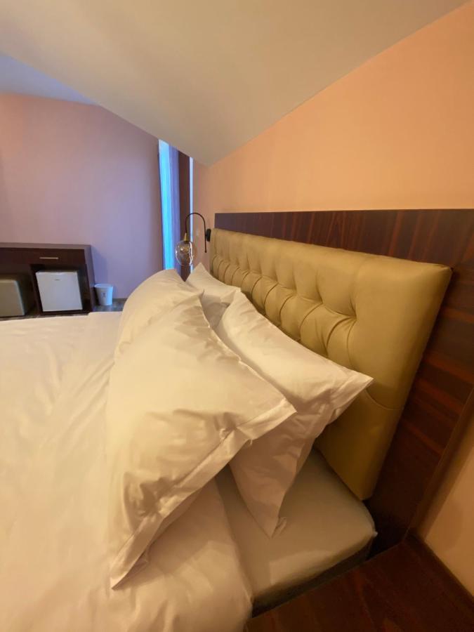 Hotel Kolonja'S Debar Dış mekan fotoğraf